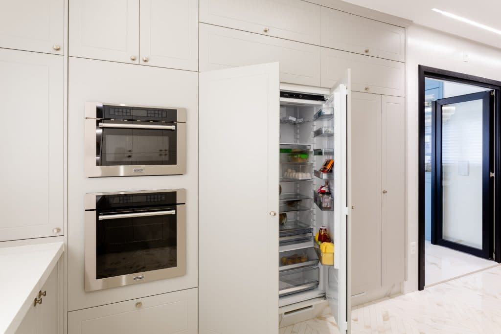 Projeto do dia: cozinha clean por Giovana Guerra e Bontempo Goiânia
