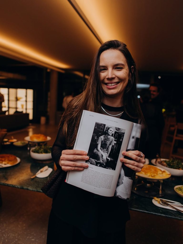 Casa Bontempo recebe coquetel de lançamento da 2a edição da revista Elle à Table
